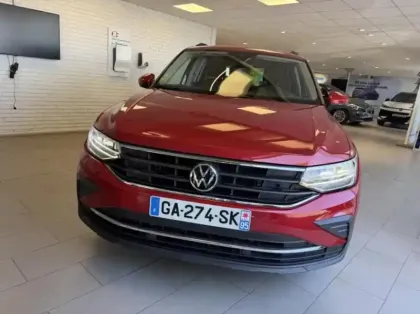 Photo 8 Volkswagen Tiguan  2.0 TDI 150ch Life Business DSG7