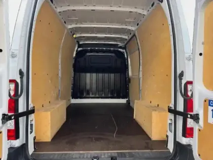 Photo 8 Renault Master  Fg F3300 L2H2 2.3 Blue dCi 135ch Confort Euro6E