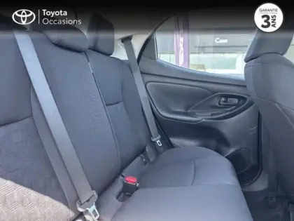 Photo 6 Toyota Yaris  120 VVT-i Dynamic Business 5p Pack Confort