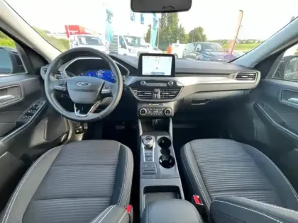 Photo 13 Ford Kuga  2.5 Duratec 190ch FHEV E85 Titanium BVA