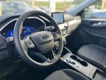 Photo 14 Ford Kuga  2.5 Duratec 190ch FHEV E85 Titanium BVA