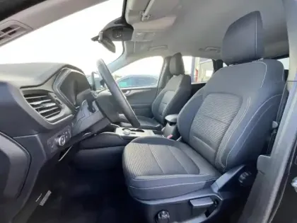 Photo 9 Ford Kuga  2.5 Duratec 190ch FHEV E85 Titanium BVA