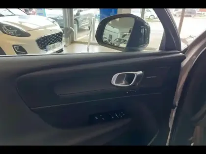 Photo 13 Volvo C40  Recharge 231ch Ultimate
