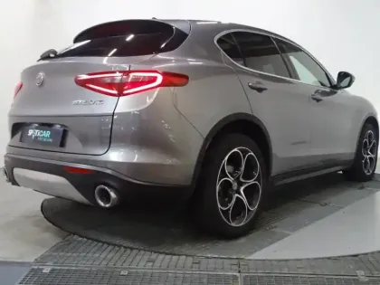 Photo 7 Alfa Romeo Stelvio  2.2 Diesel 210ch Executive Q4 AT8 MY19