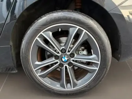 Photo 7 BMW Serie 1 Série 1 116i 109ch Edition Sport