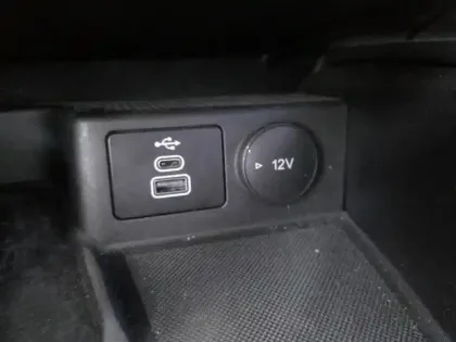 Photo 14 Ford Kuga  2.5 Duratec 180ch Hybrid FlexiFuel E85 Active Powershift