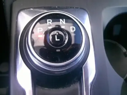 Photo 13 Ford Kuga  2.5 Duratec 180ch Hybrid FlexiFuel E85 Active Powershift