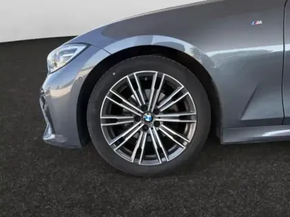 Photo 13 BMW Serie 3 Série 3 320dA MH 190ch M Sport