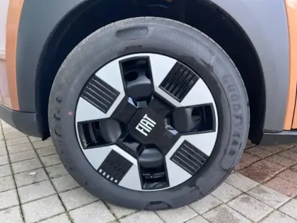 Photo 7 Fiat Panda Grande  1.2 Hybrid Turbo 110ch Icône eDCT6