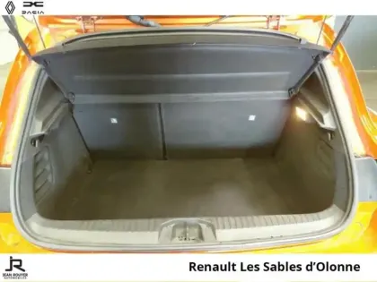 Photo 6 Renault Clio  1.6 E-Tech 145ch full hybrid Evolution - 24