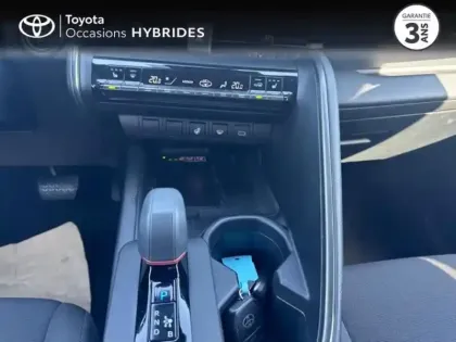 Photo 14 Toyota C-HR  2.0 Hybride 200ch Design Pack Confort