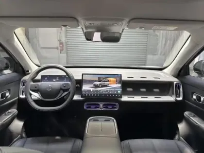 Photo 10 Leapmotor B10  REEV 218ch 18,8 kWh Design