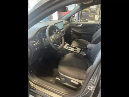 Photo 9 Ford Kuga  2.5 Duratec 180ch Hybrid FlexiFuel ST-Line Powershift