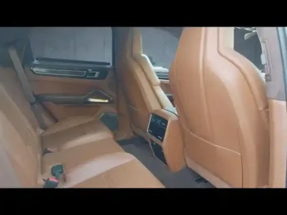 Photo 7 Porsche Cayenne  4.0 V8 680ch Turbo S E-Hybrid