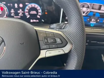 Photo 8 Volkswagen Golf  1.5 eTSI EVO2 150ch R-Line Edition DSG7