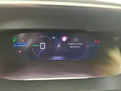 Photo 9 Peugeot 2008  Electrique 54 kWh 156 ch