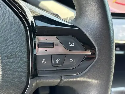 Photo 18 Peugeot 308  PHEV 180 e-EAT8