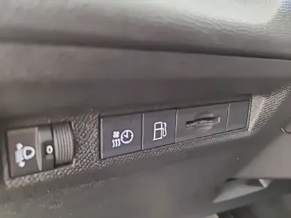 Photo 42 Peugeot 308  PHEV 180 e-EAT8
