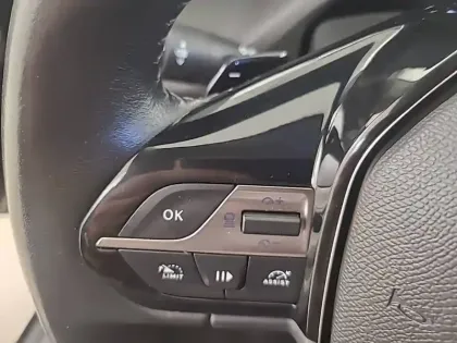 Photo 41 Peugeot 308  PHEV 180 e-EAT8