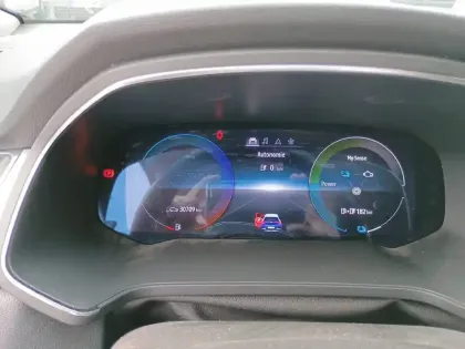 Photo 21 Renault Captur  E-Tech Plug-in 160 - 21