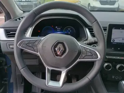 Photo 20 Renault Captur  E-Tech Plug-in 160 - 21