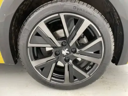 Photo 17 Peugeot 208  PureTech 100 S&S BVM6