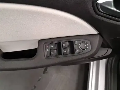 Photo 27 Renault Clio  E-Tech full hybrid 145