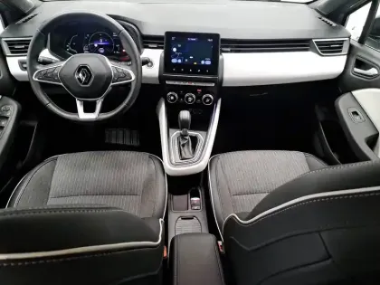 Photo 42 Renault Clio  E-Tech full hybrid 145