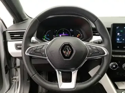 Photo 32 Renault Clio  E-Tech full hybrid 145
