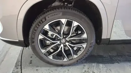 Photo 11 Mg S9 MG PHEV 299 ch