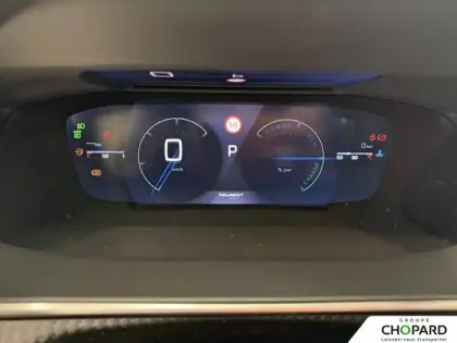 Photo 18 Peugeot 2008  Hybrid 145 e-DCS6