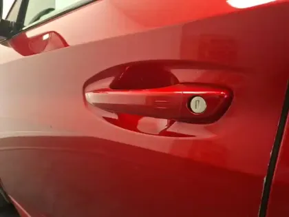 Photo 10 Peugeot 208  PureTech 100 S&S BVM6