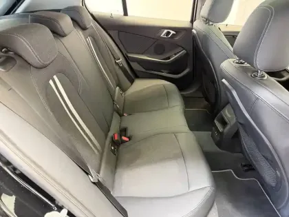 Photo 12 BMW Serie 1 118i 136 ch DKG7