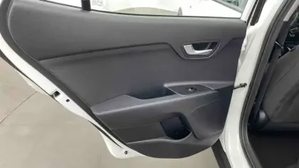Photo 26 Kia Stonic  1.0 T-GDi 100 ch BVM6