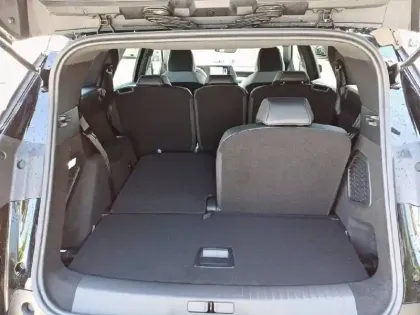 Photo 5 Peugeot 5008  Hybrid 145 ch e-DCS6