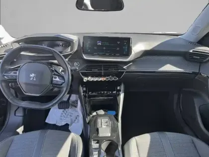 Photo 7 Peugeot 2008  Electrique 136 ch