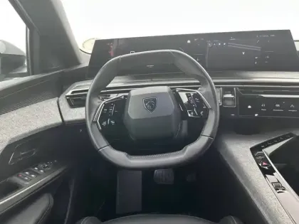 Photo 24 Peugeot 5008  Hybrid 145 ch e-DCS6
