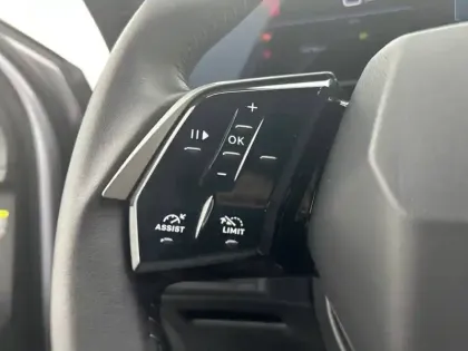 Photo 30 Peugeot 5008  Hybrid 145 ch e-DCS6