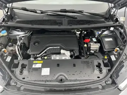 Photo 41 Peugeot 5008  Hybrid 145 ch e-DCS6