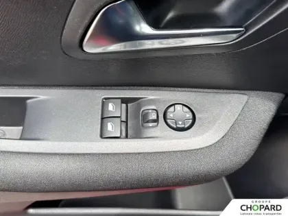 Photo 23 Peugeot 208  PureTech 75 S&S BVM5