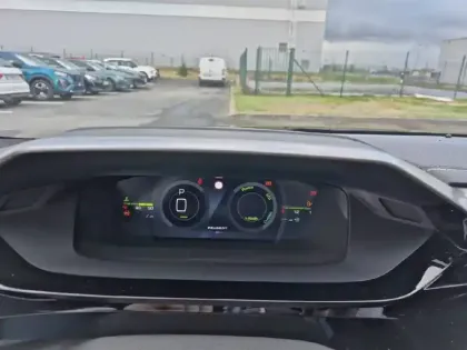 Photo 9 Peugeot 308  SW Hybrid 145 e-DCS6
