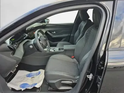 Photo 10 Peugeot 308  SW Hybrid 145 e-DCS6