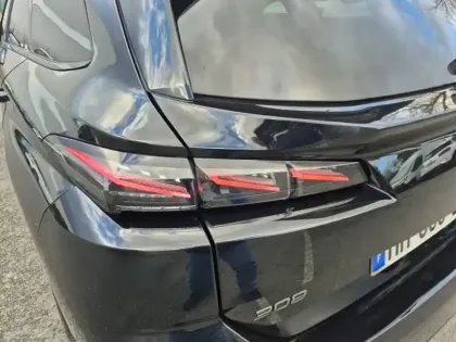 Photo 16 Peugeot 308  SW Hybrid 145 e-DCS6