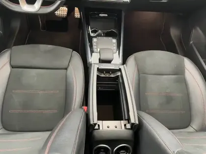 Photo 62 Mercedes GLA  250 e 8G-DCT