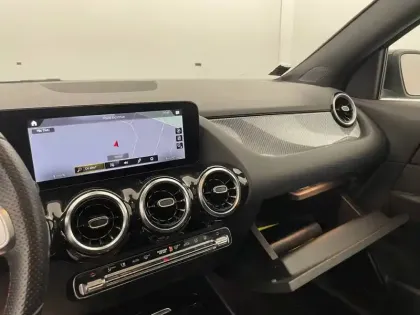 Photo 58 Mercedes GLA  250 e 8G-DCT