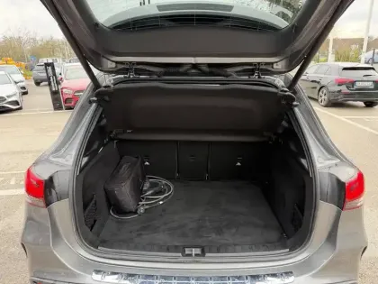 Photo 18 Mercedes GLA  250 e 8G-DCT