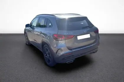 Photo 70 Mercedes GLA  250 e 8G-DCT
