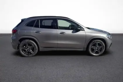 Photo 73 Mercedes GLA  250 e 8G-DCT