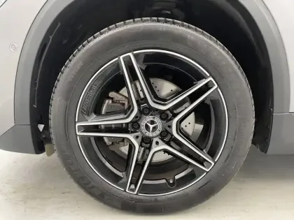 Photo 50 Mercedes GLA  250 e 8G-DCT