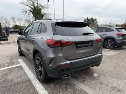 Photo 8 Mercedes GLA  250 e 8G-DCT